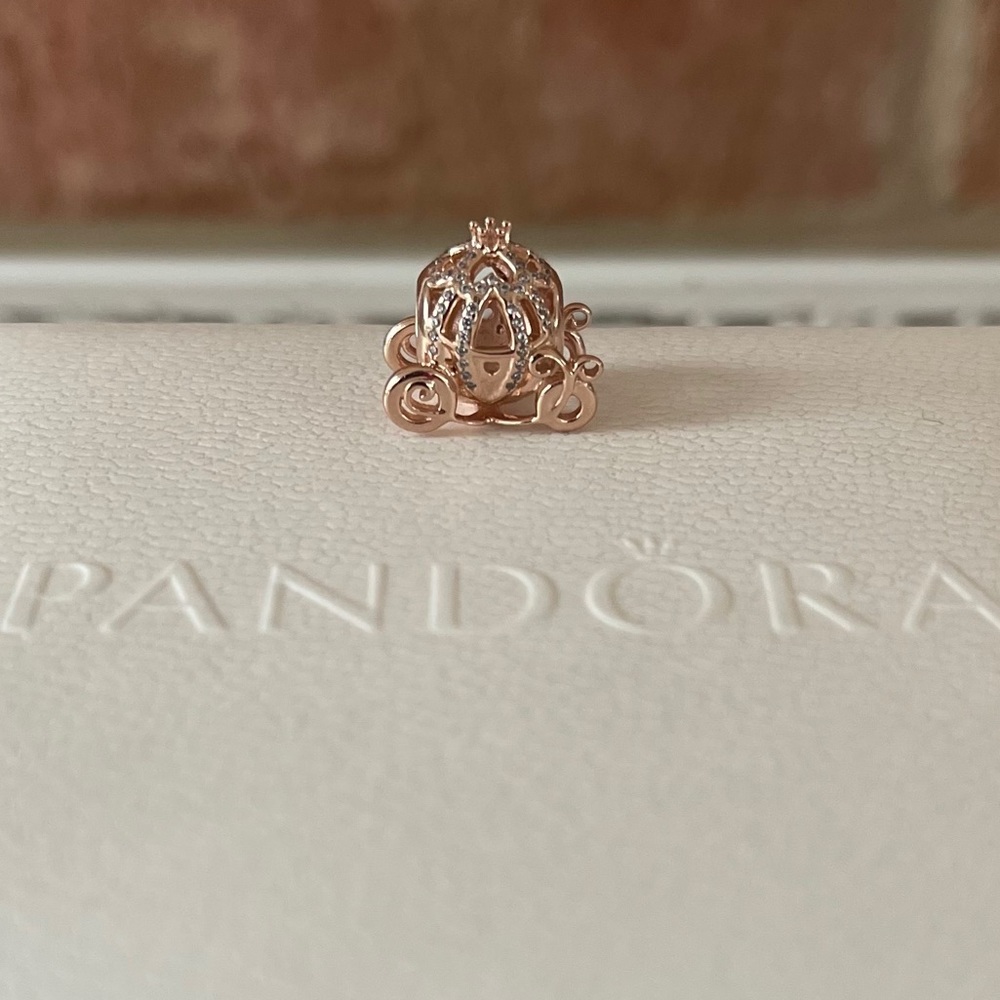 NEVER WORN Pandora Disney Cinderella✨💫